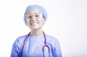 Graduação ou Curso Técnico em Enfermagem?